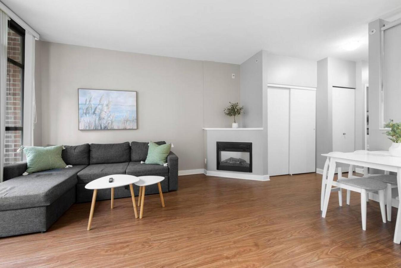 Top Floor Unit On Granville Strip Yaletown Area Vancouver Extérieur photo